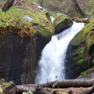 crystal waterfall in Vanvaas, soil village